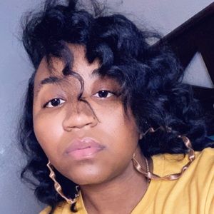 Meet your Posher, Imani